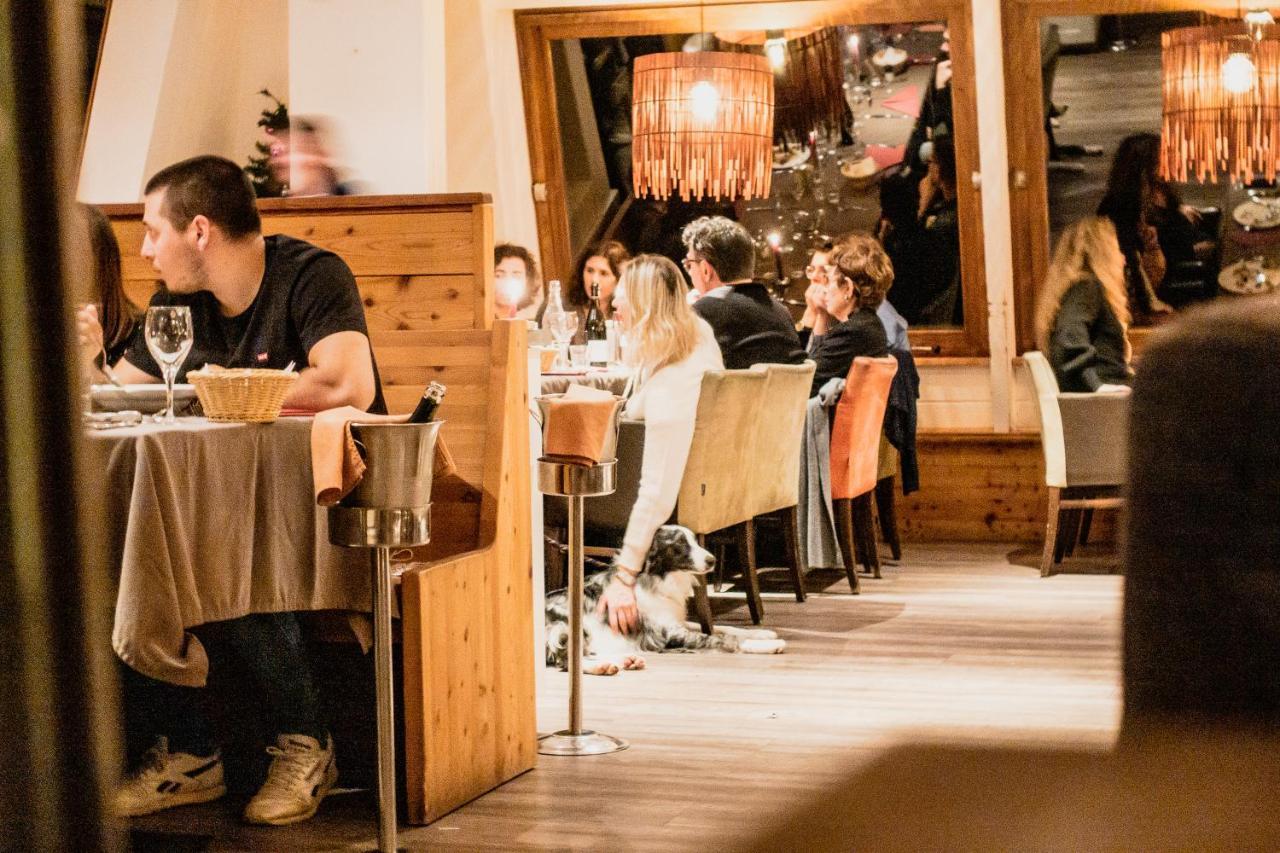 Hotel Restaurant Saint Roch ピュイ・サン・ヴァンサン エクステリア 写真